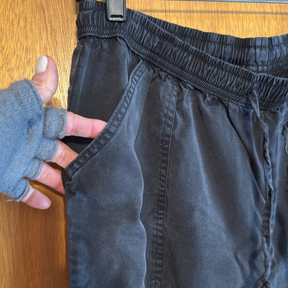 VS PINK Easy Joggers Lightweight Lounge Pants Black sz L - Picture 4 of 9